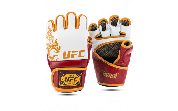 Перчатки UFC Premium True Thai MMA (красные/белые) Перчатки UFC Premium True Thai MMA (красные/белые)